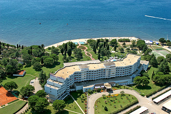 Hotel laguna materada vacanze croazia for Camere a porec